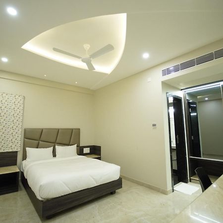 העיר בנגלור Sun Shine Hotel מראה חיצוני תמונה
